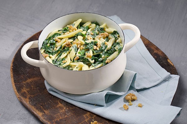 Penne an Spinat-Gorgonzola-Sauce