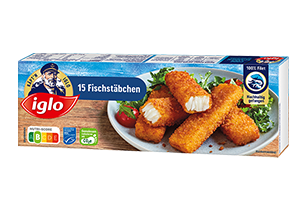 iglo Packshot Fischstäbchen auf hellblauem Hintergrund