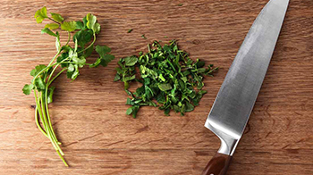 Rotes Curry Schlemmer-Filet mit Kokos-Reis, Gurkensalat & crunchy Topping Step 10