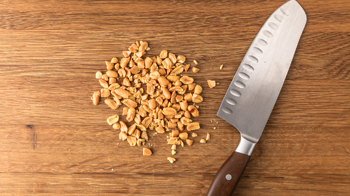 Rotes Curry Schlemmer-Filet mit Kokos-Reis, Gurkensalat & crunchy Topping Step 4