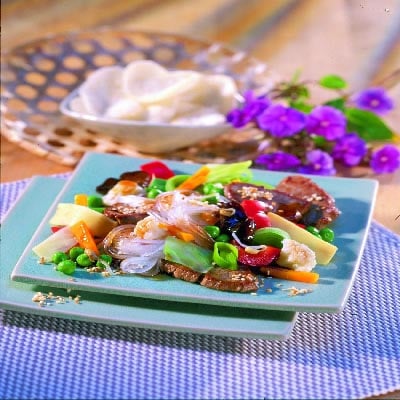 Wokpfanne mit Glasnudeln