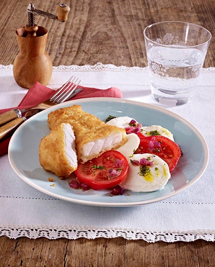 Filegro im Backteig mit Tomate Mozzarella