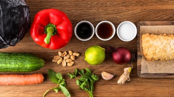 Backfisch mit Thai-Salat & Süß-Sauer-Dressing Step 1