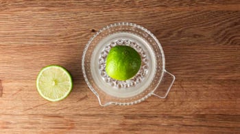 Backfisch mit Thai-Salat & Süß-Sauer-Dressing Step 14