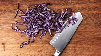 Backfisch mit Thai-Salat & Süß-Sauer-Dressing Step 4