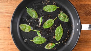 Schlemmer-Filet mit gerösteten Kürbis-Stampf & Topping Step 9