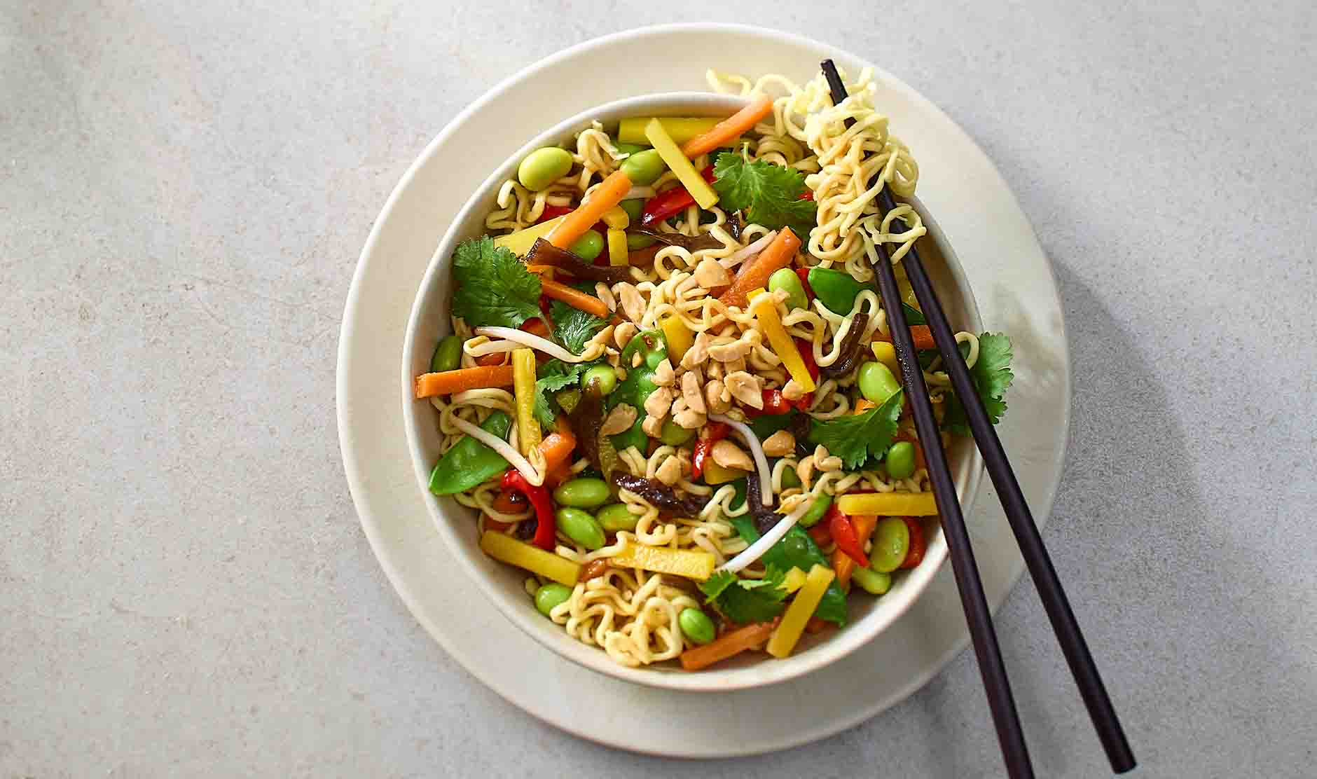 Gebratene Nudeln mit Asia Wok Mix 