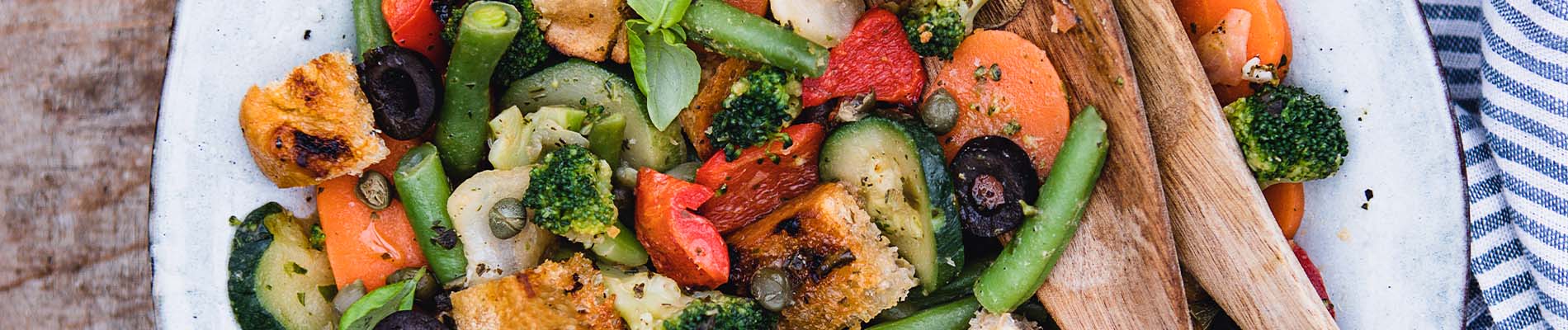 Panzanella mit italienischem Gemüse