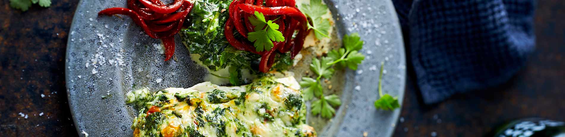 Schlemmer-Filet Blattspinat auf Spinatbett mit Paprikastreifen 