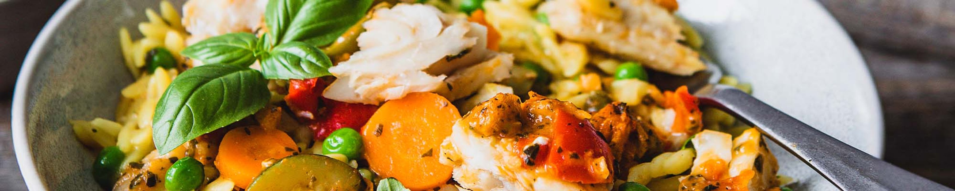 pastasotto-mit-gartenerbsen-schlefi-mediterrana-hero_050723.jpg