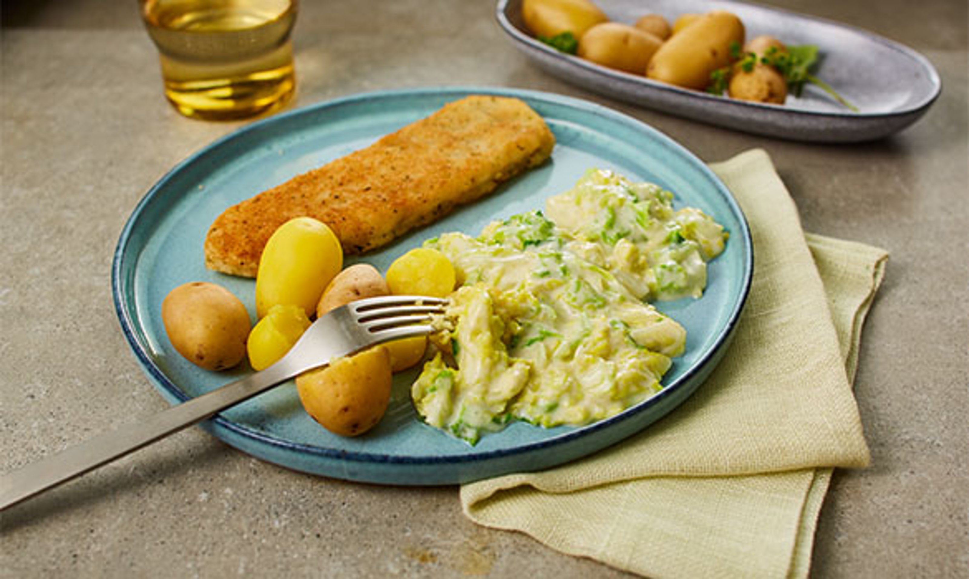 wirsing-mit-filegro-muellerin-und-pellkartoffeln-hero_190825.jpg